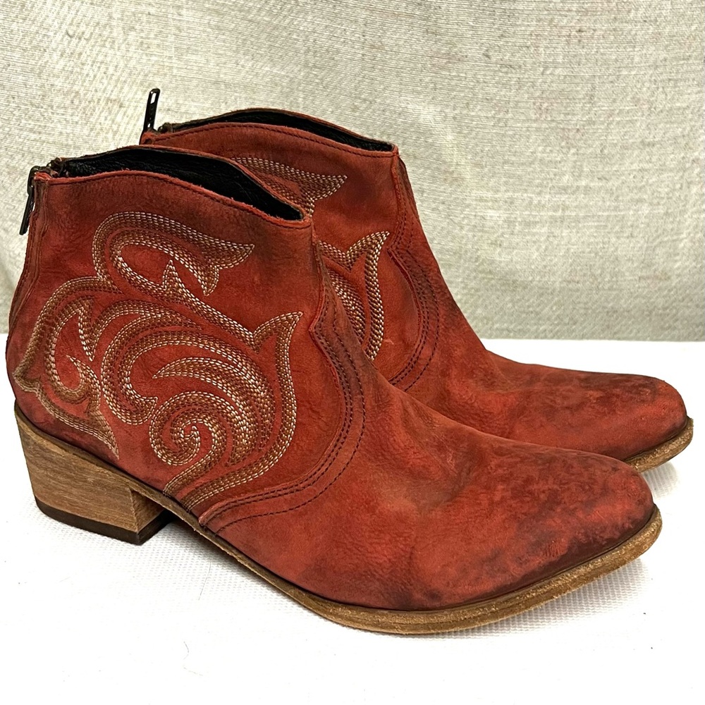 Liberty black Red Western Ankle Boots